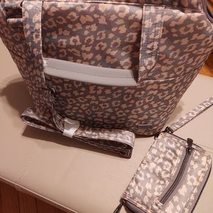 LUG Chomper Lunch Bag in Pink Leopard & Matching LUG Wallet